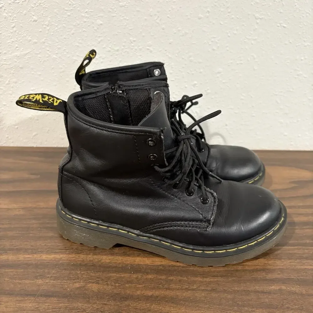 Dr. Martens‎ Delaney Boots Black Leather Zipper US 2 UK 1 Unisex Youth Boy Girl